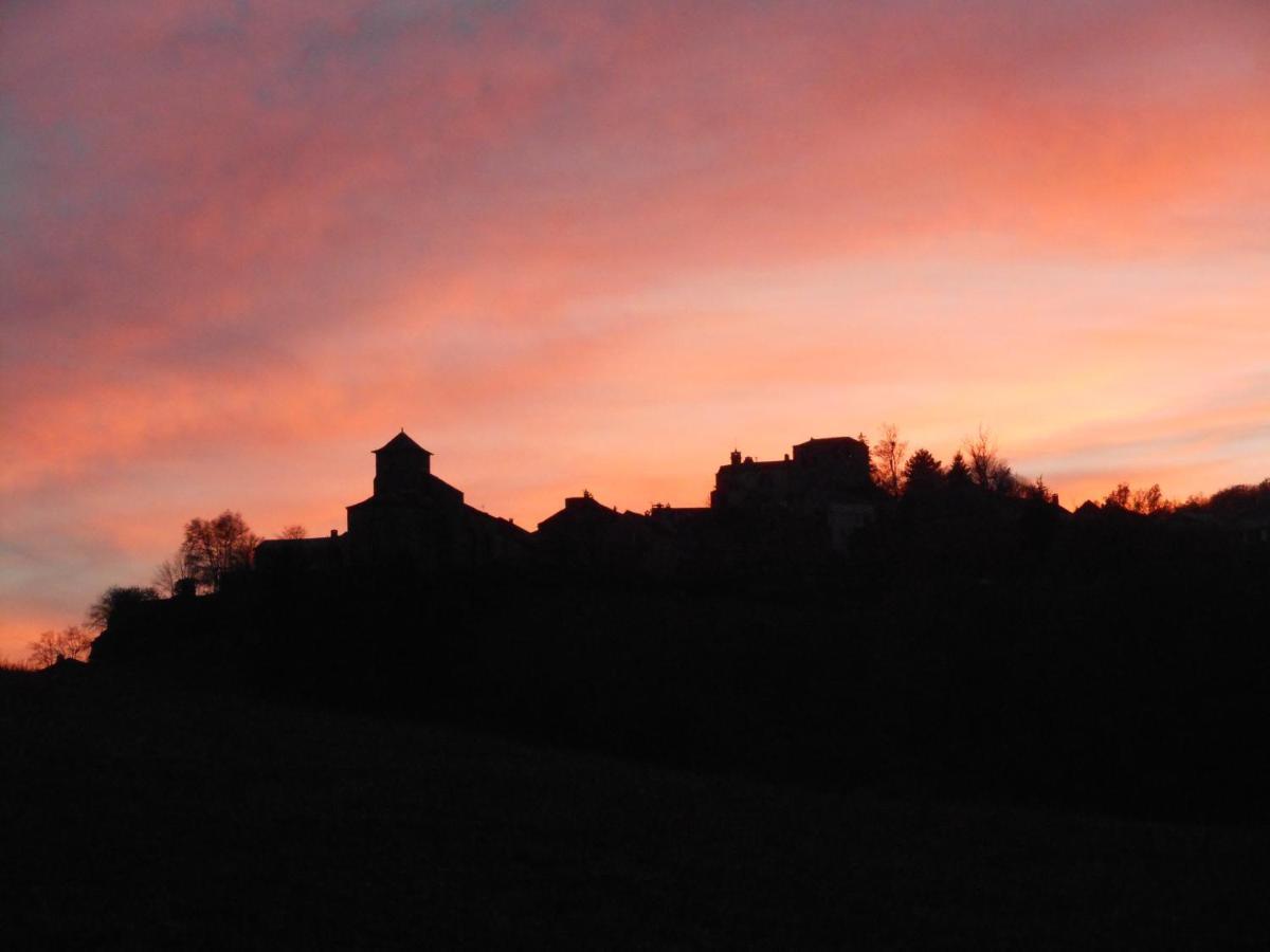 The Tavern Castelnau-Pegayrols Bagian luar foto