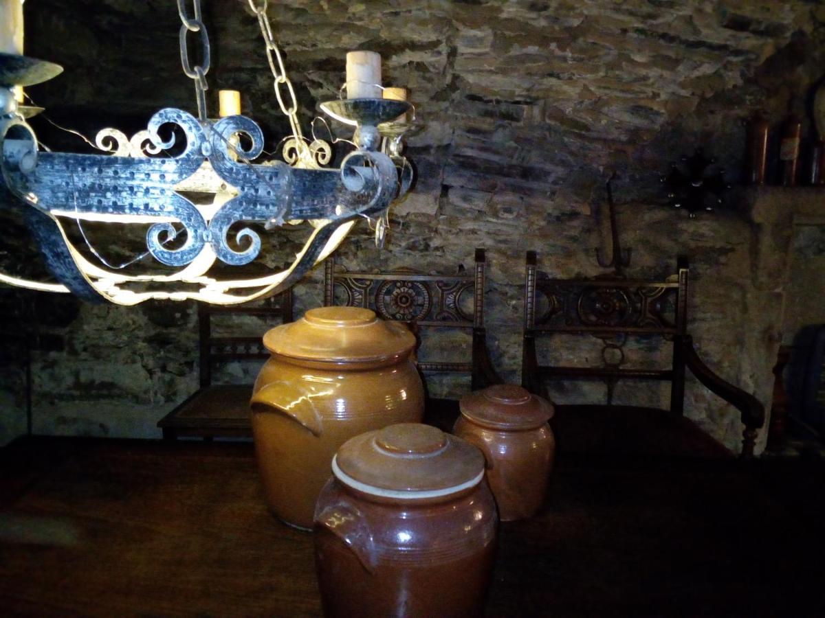 The Tavern Castelnau-Pegayrols Bagian luar foto